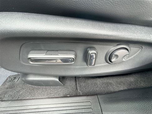 Certified 2025 Honda CR-V Sport Touring image 15