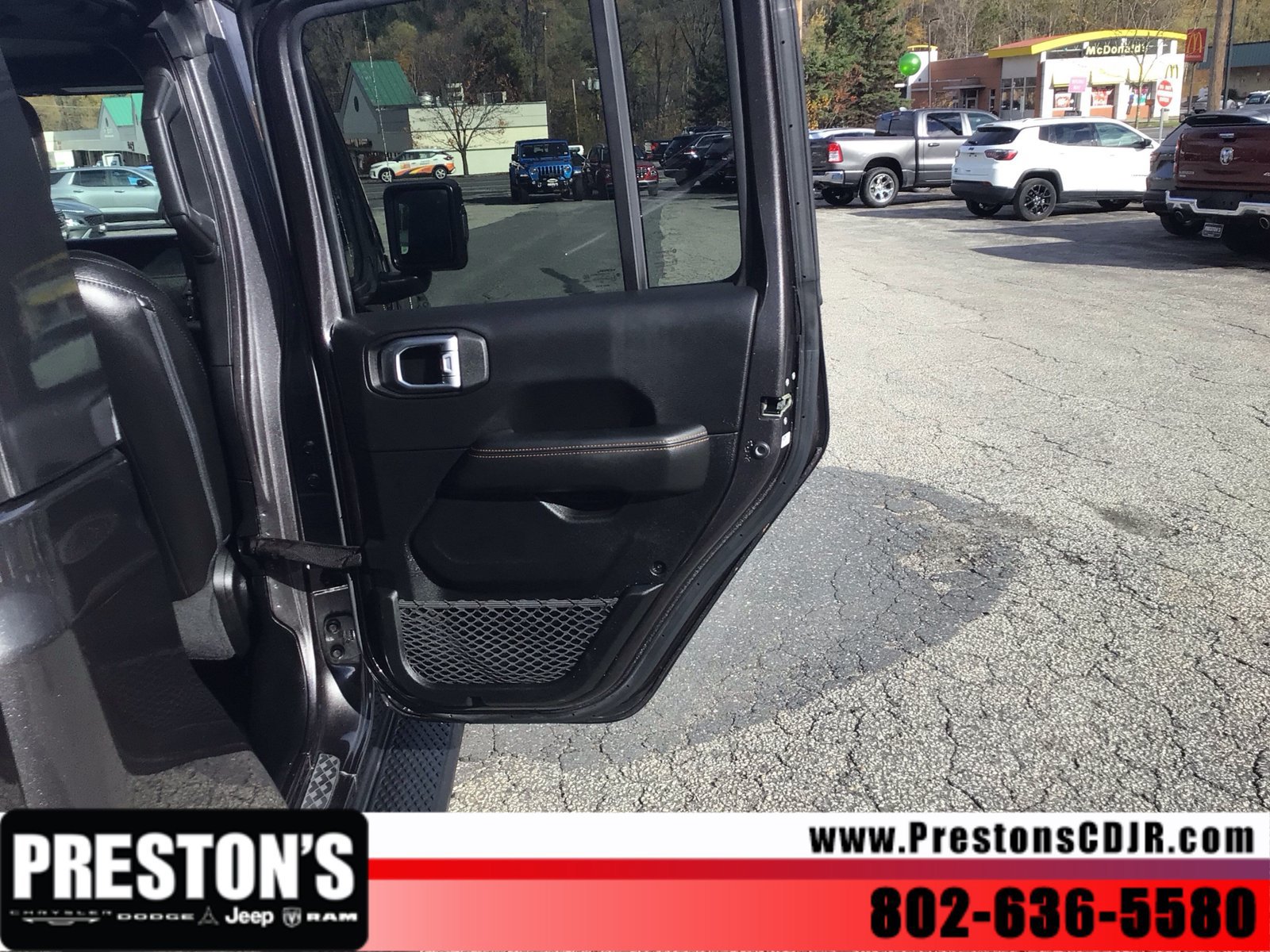 Used 2021 Jeep Gladiator Overland AWD/4WD image 18