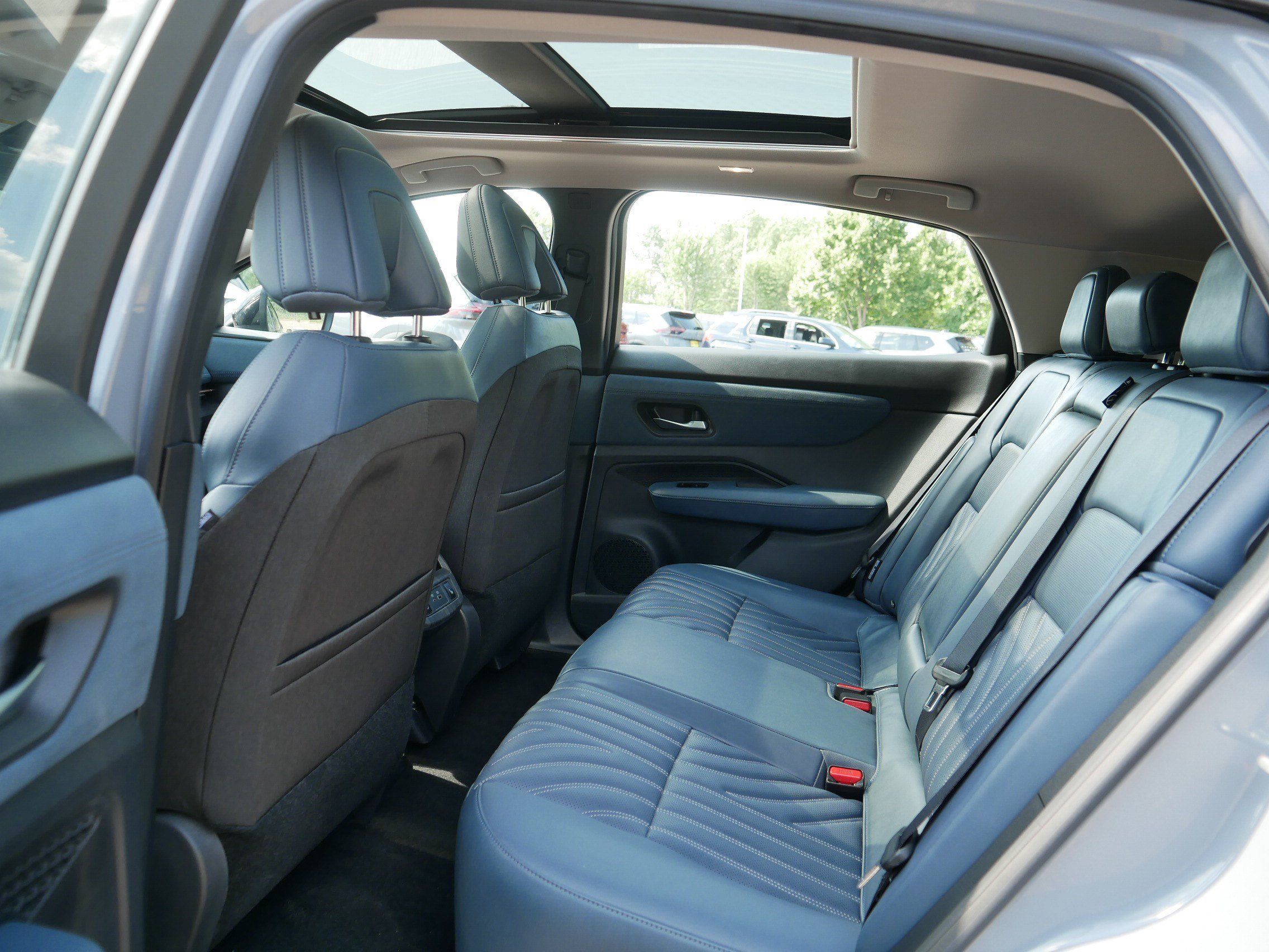 Certified 2023 Nissan Ariya AWD/4WD image 34