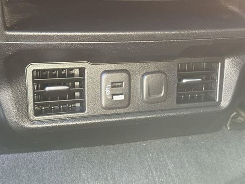 Used 2021 GMC Sierra 3500 SLE w/ SLE Value Package image 19