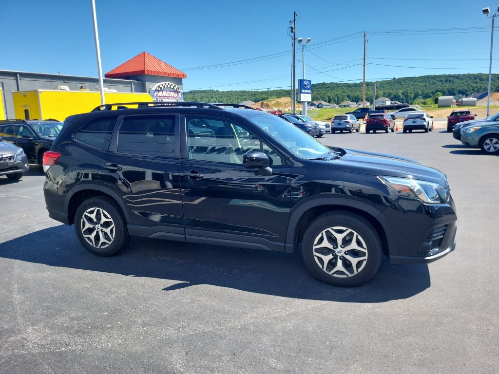 Used 2024 Subaru Forester Premium AWD/4WD image 6