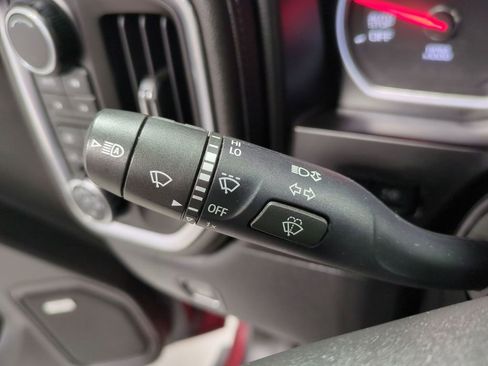 Used 2019 Chevrolet Silverado 1500 High Country w/ Technology Package image 33