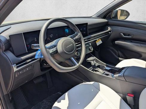 New 2026 Hyundai Santa Cruz SEL FWD image 3