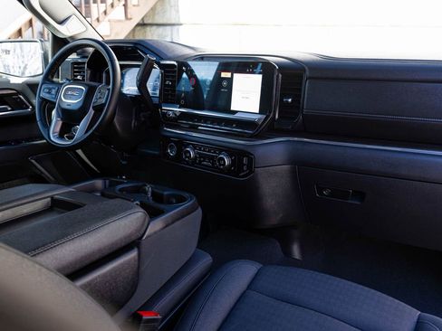 Used 2024 GMC Sierra 1500 Elevation AWD/4WD image 31