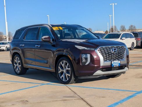 Used 2021 Hyundai Palisade Limited w/ Winter Package AWD/4WD image 4