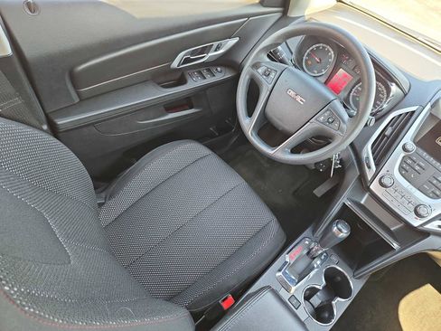 Used 2017 GMC Terrain SLE FWD image 15