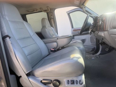 Used 2005 Ford F350 Lariat image 14