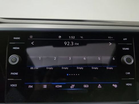 Used 2024 Volkswagen Taos SE FWD image 81