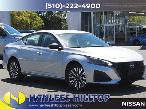 New 2026 Nissan Altima 2.5 SV AWD/4WD image 1