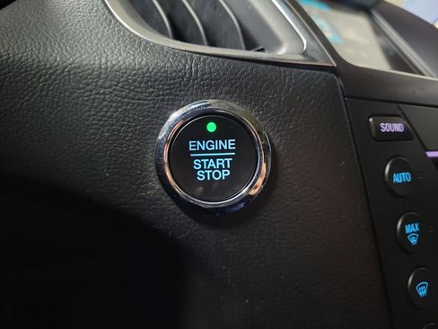 Used 2018 Ford Edge Titanium w/ Technology Package image 26