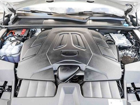 Used 2024 Porsche Cayenne image 55