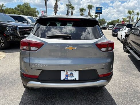 Used 2024 Chevrolet TrailBlazer LT w/ Driver Confidence Package FWD image 6