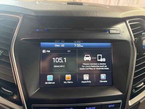 Used 2017 Hyundai Santa Fe SE image 19