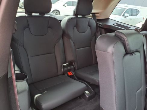 Certified 2023 Volvo XC90 B6 Plus w/ Protection Package Premier image 15