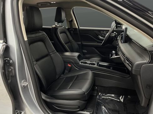 Used 2024 Lincoln Corsair AWD image 30