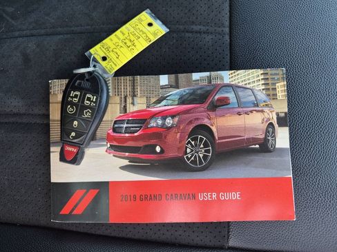 Used 2019 Dodge Grand Caravan SXT FWD image 30