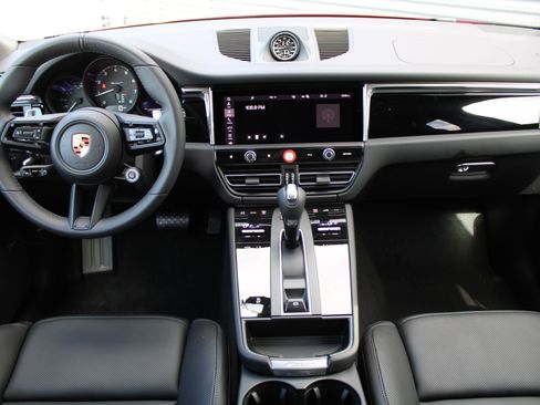 New 2026 Porsche Macan Turbo image 22