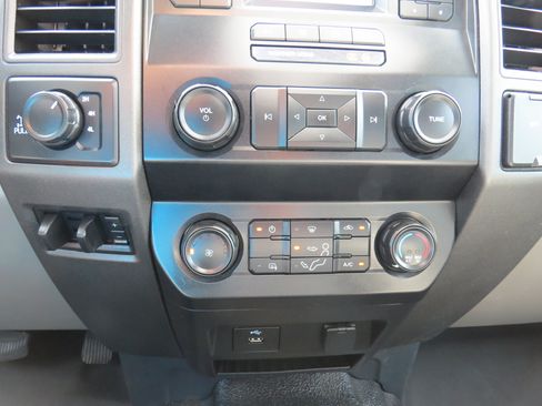 Used 2022 Ford F350 XL w/ STX Appearance Package AWD/4WD image 26