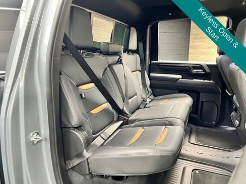 Used 2025 GMC Sierra 2500 AT4 w/ AT4 Premium Plus Package AWD/4WD image 16