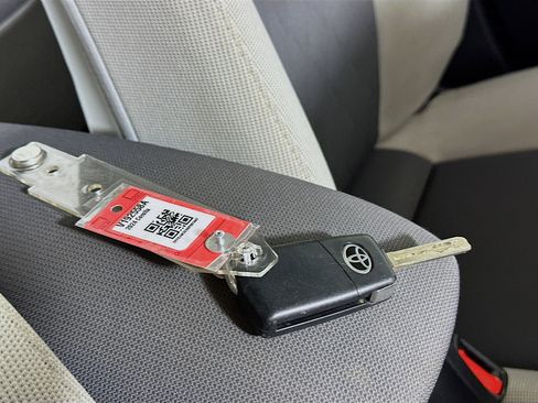 Used 2024 Toyota Corolla LE image 32