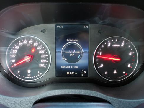 Used 2025 Mercedes-Benz Sprinter 2500 image 12