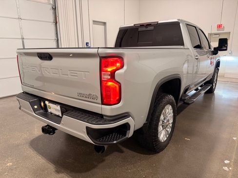 Used 2022 Chevrolet Silverado 2500 High Country w/ Safety Package II AWD/4WD image 5