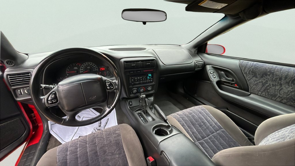 Used 2001 Chevrolet Camaro LT RWD image 9