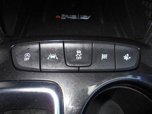 Used 2023 Chevrolet TrailBlazer ACTIV w/ Sun and Liftgate Package FWD image 15