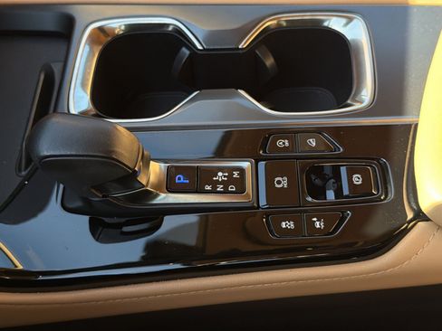 Used 2024 Lexus NX 350 AWD w/ Cold Area Package image 38
