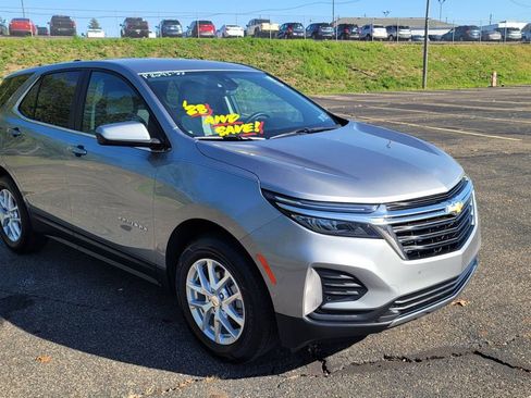 Used 2023 Chevrolet Equinox LT w/ Driver Convenience Package image 16