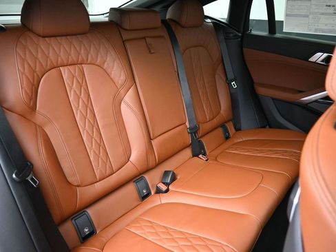 New 2026 BMW X6 xDrive40i AWD/4WD image 32