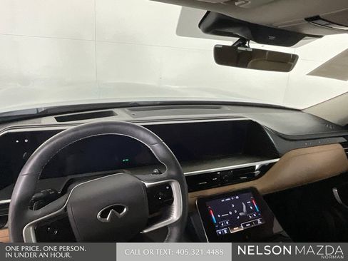 Used 2025 INFINITI QX80 Luxe w/ Exterior Package AWD/4WD image 35
