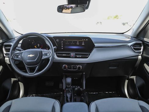 Used 2024 Chevrolet TrailBlazer LS w/ LS Convenience Package AWD/4WD image 12