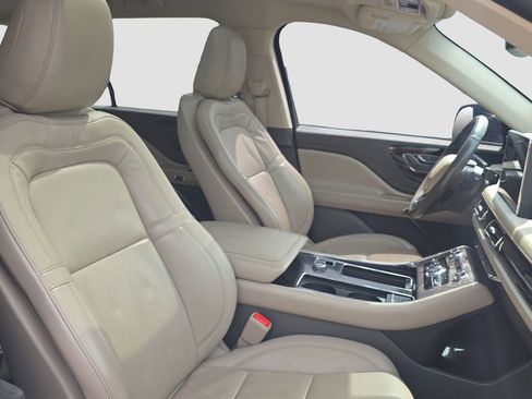 Used 2021 Lincoln Aviator Reserve w/ Equipment Group 201A AWD/4WD image 19
