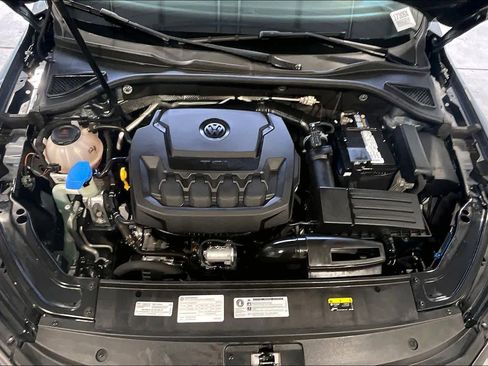 Used 2019 Volkswagen Passat 2.0T Wolfsburg image 12