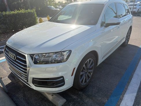 Used 2017 Audi Q7 3.0T Prestige image 3