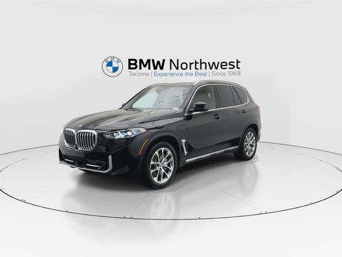 New 2026 BMW X5 xDrive50e w/ Climate Comfort Package image 9