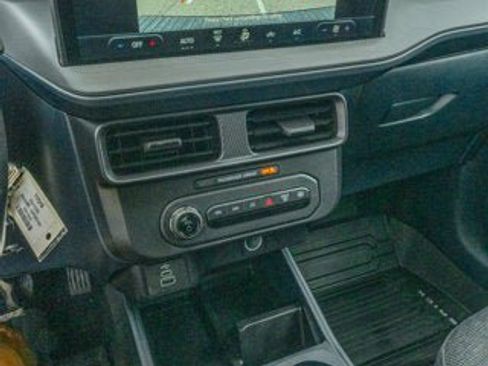 New 2025 Ford Maverick XL w/ Equipment Group 101A image 35