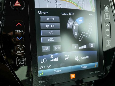Used 2017 Toyota Prius Prime Advanced FWD image 13