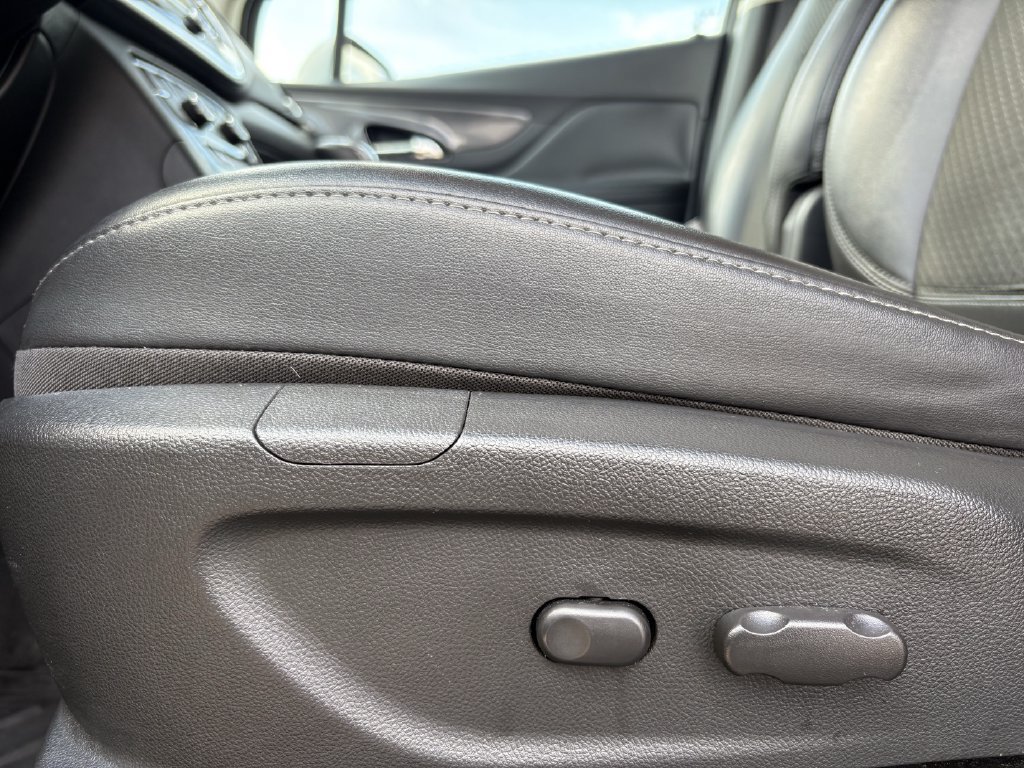 Used 2019 Buick Encore Preferred FWD image 12