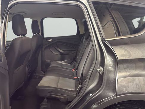 Used 2018 Ford Escape SE image 22