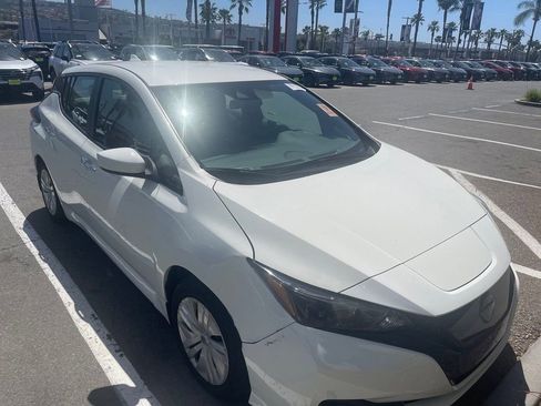 Used 2025 Nissan Leaf S FWD image 2