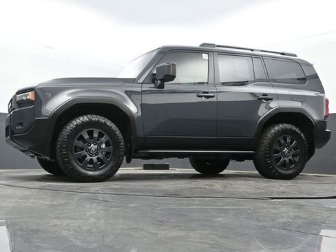 Used 2024 Toyota Land Cruiser image 28