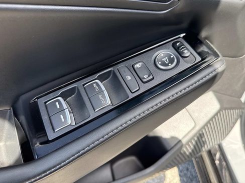 Used 2024 Honda Accord Touring image 23