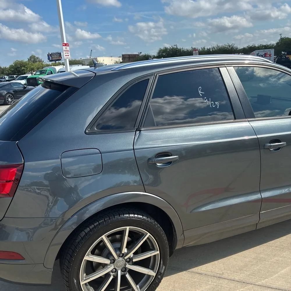 Used 2018 Audi Q3 2.0T Premium w/ Convenience Package AWD/4WD image 9