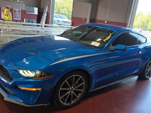 Used 2019 Ford Mustang Coupe w/ Wheel & Stripe Package RWD image 5
