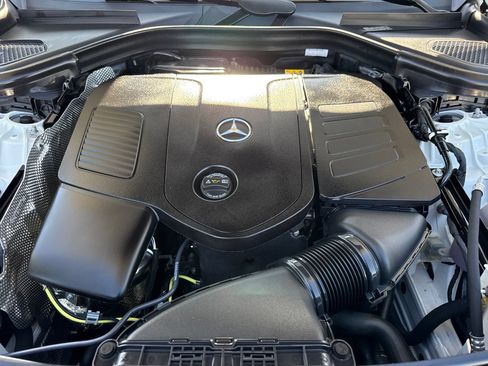 Used 2026 Mercedes-Benz GLC 300 image 42