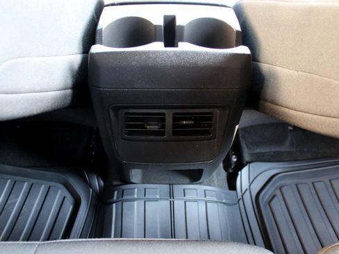 Used 2024 Chevrolet Colorado W/T w/ WT Convenience Package II image 34