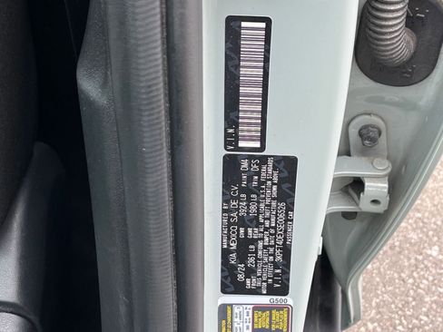 Used 2025 Kia K4 LXS image 29