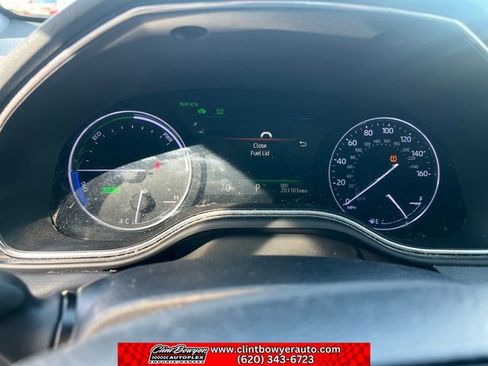 Used 2019 Toyota Avalon XLE w/ Moonroof Package image 15